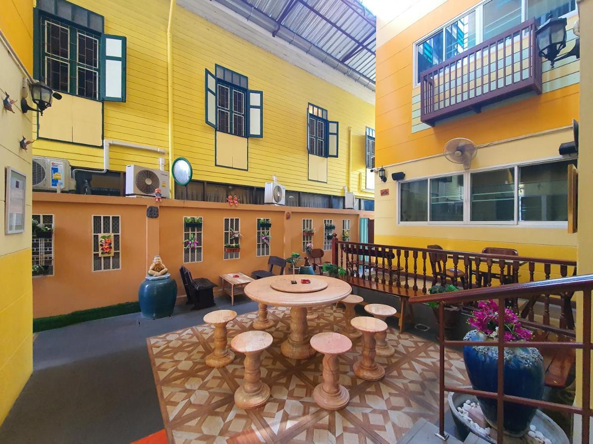 Samsen Sam Place Bangkok Exterior foto