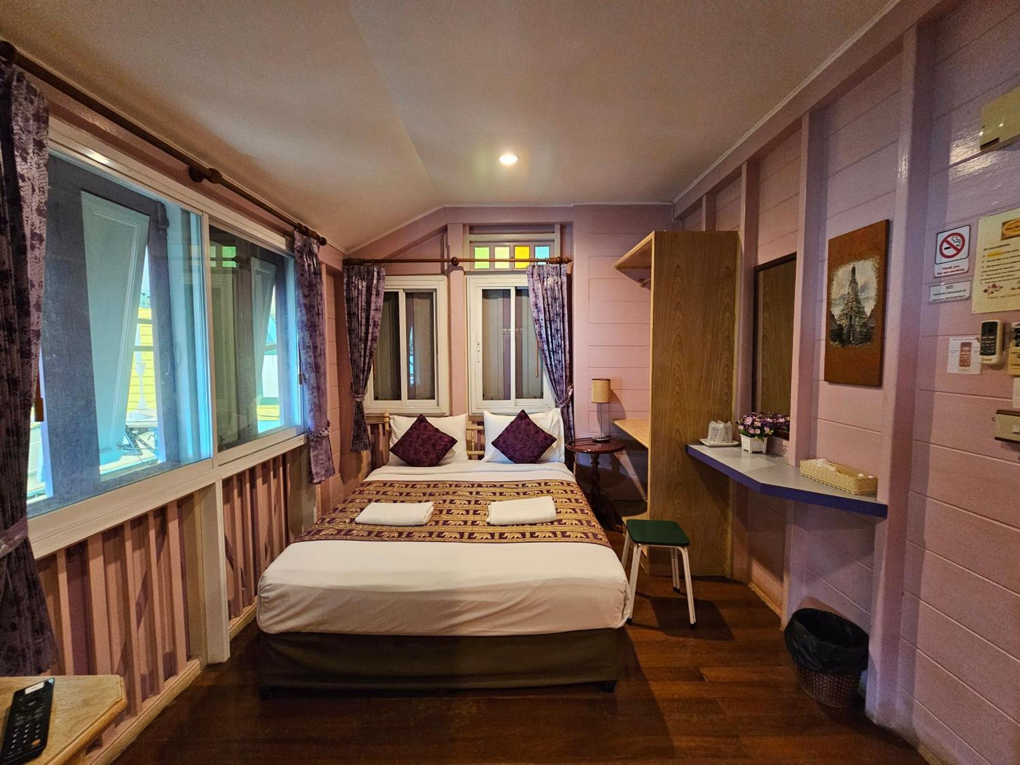 Samsen Sam Place Bangkok Exterior foto