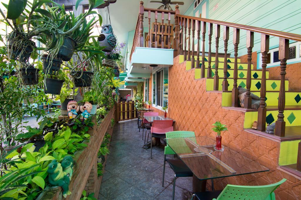 Samsen Sam Place Bangkok Exterior foto