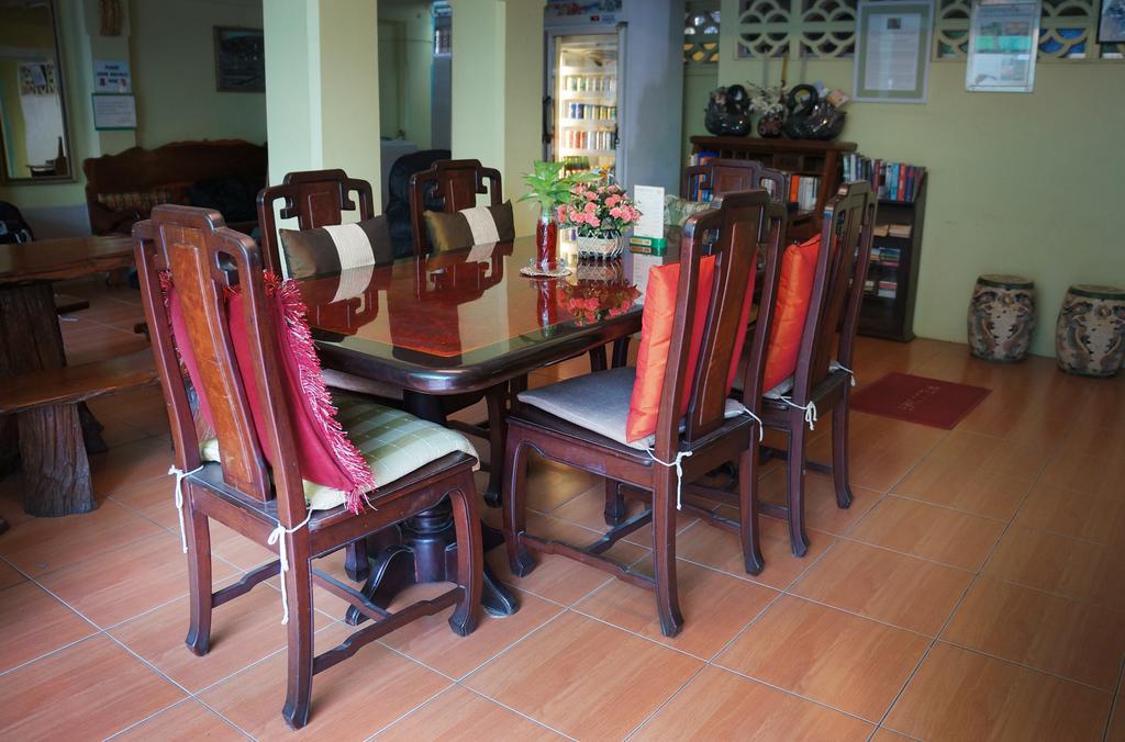 Samsen Sam Place Bangkok Exterior foto