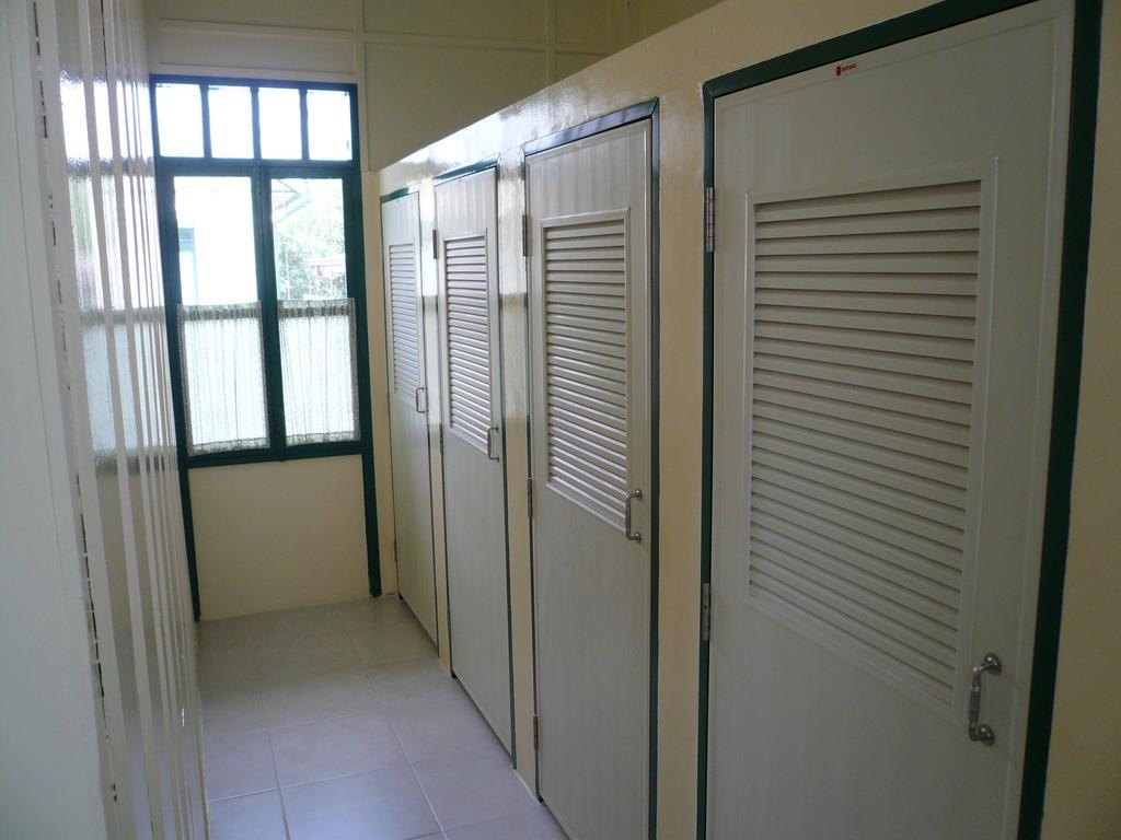 Samsen Sam Place Bangkok Exterior foto