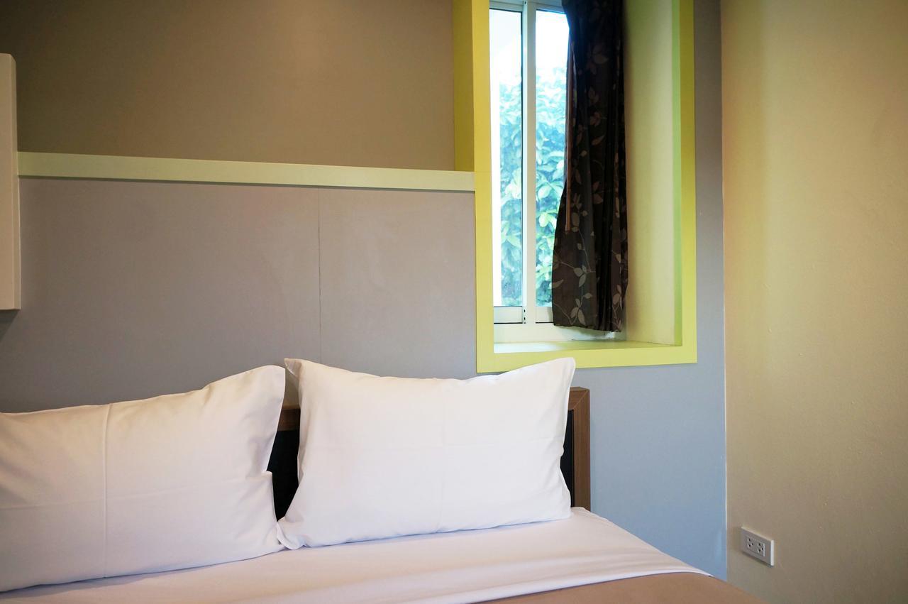 Samsen Sam Place Bangkok Exterior foto