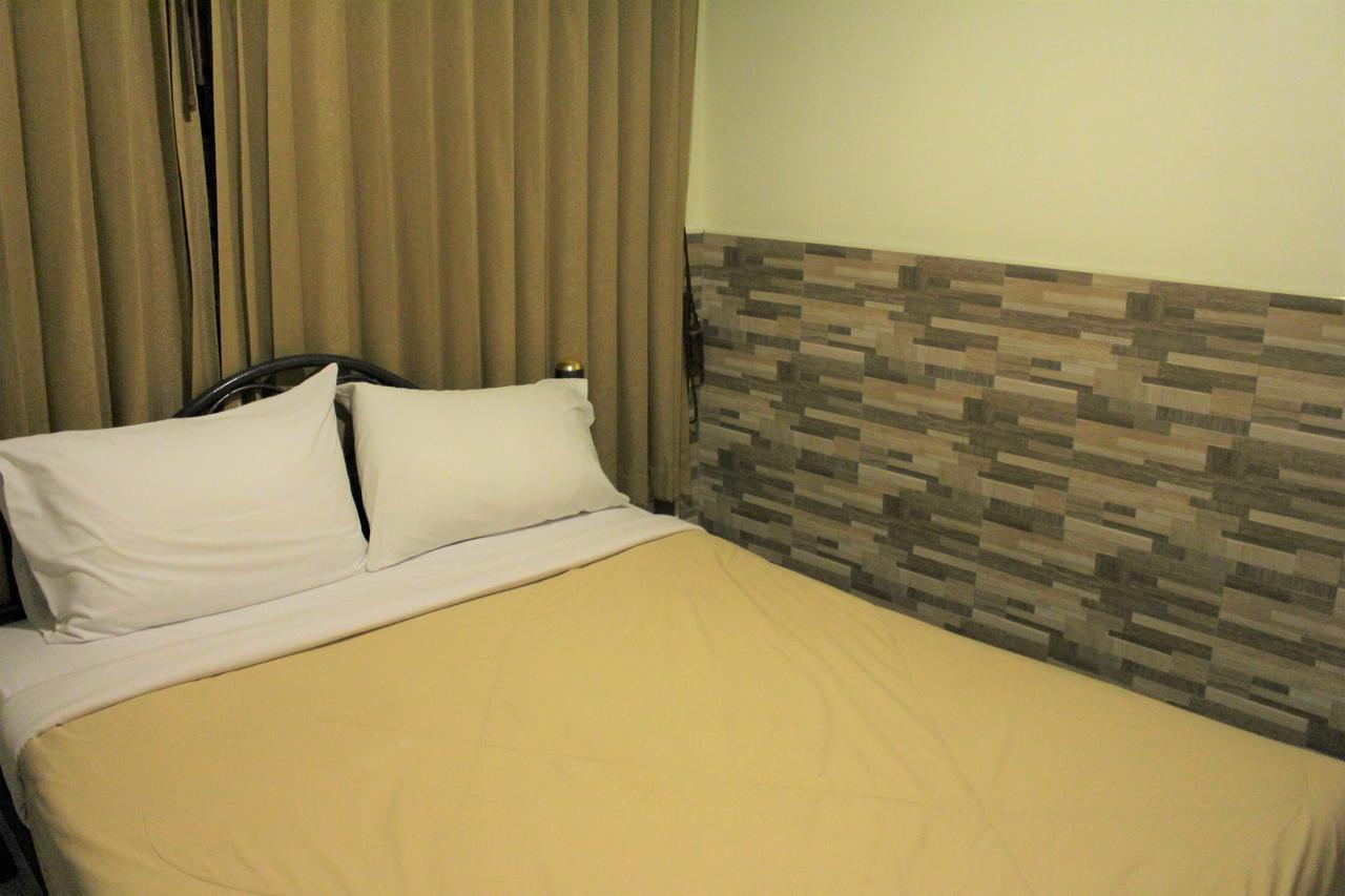 Samsen Sam Place Bangkok Exterior foto