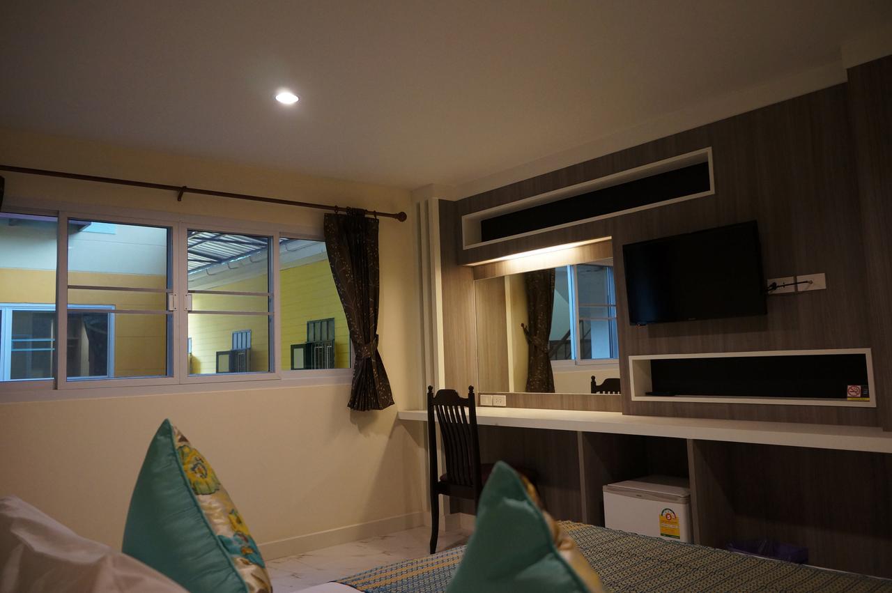 Samsen Sam Place Bangkok Exterior foto
