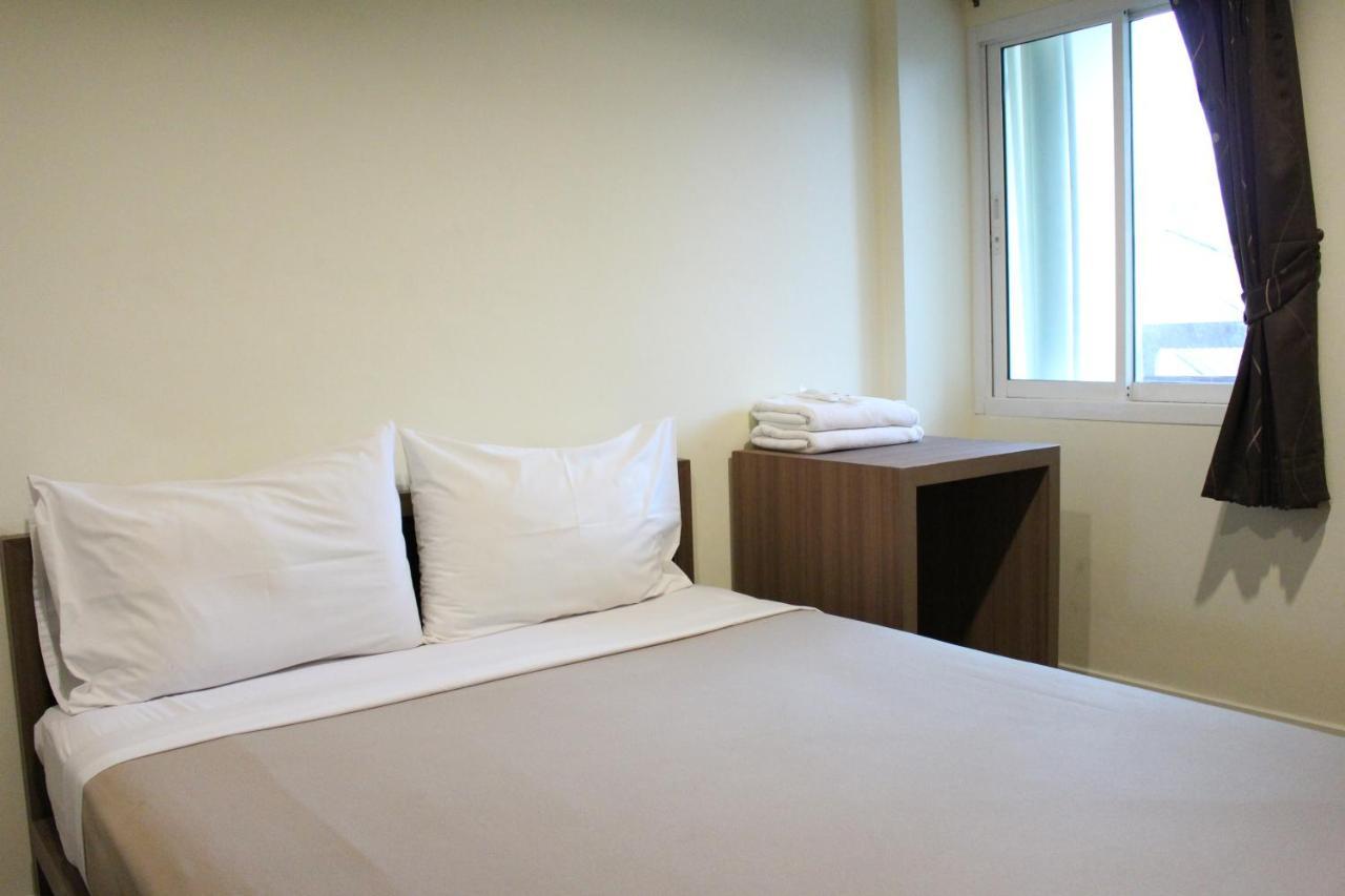 Samsen Sam Place Bangkok Exterior foto