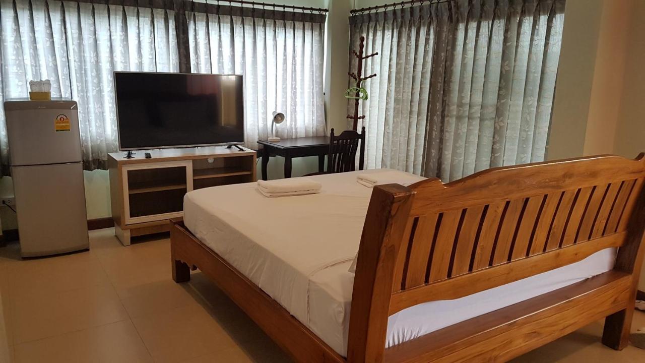 Samsen Sam Place Bangkok Exterior foto